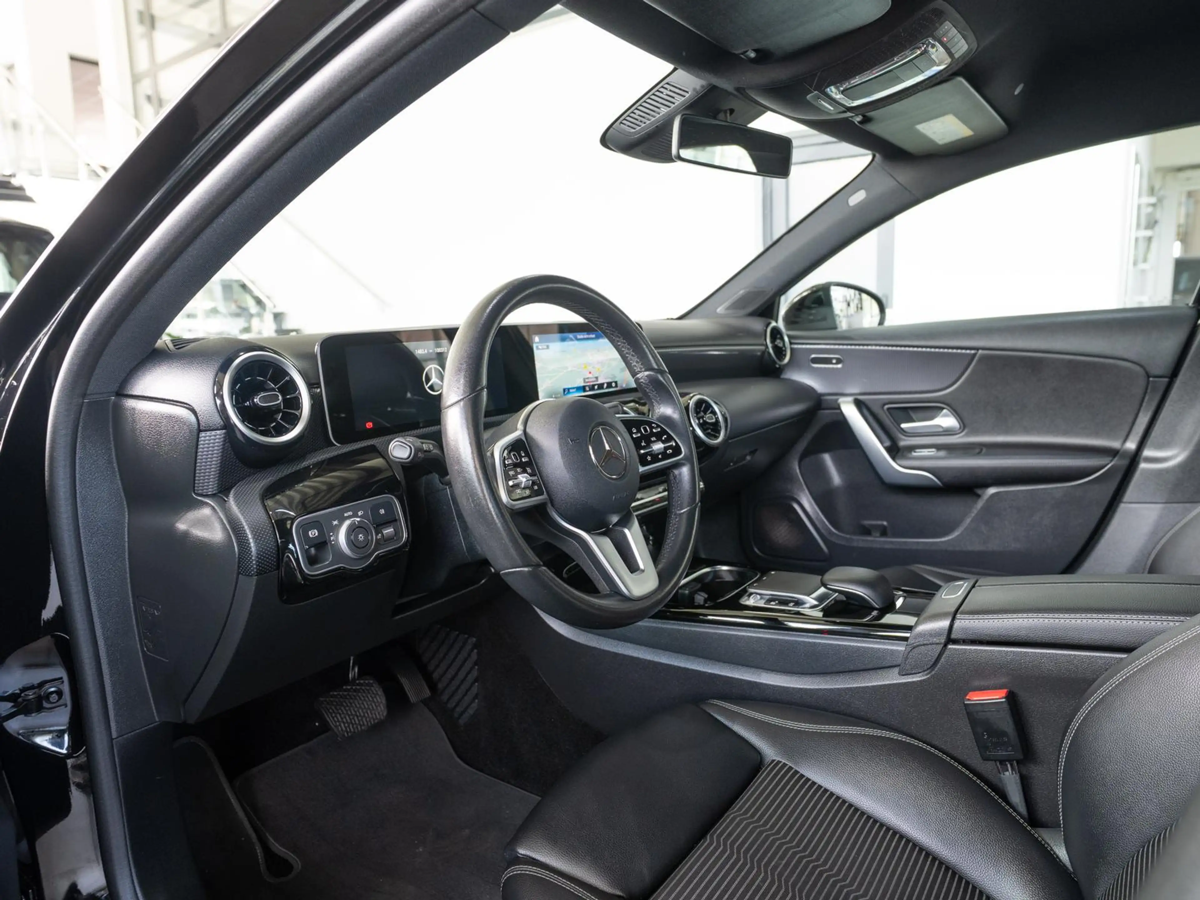 Mercedes-Benz A 220 7G-DCT *LED*TOTWINKEL*WIDESCREEN*MBUX* — photo 13