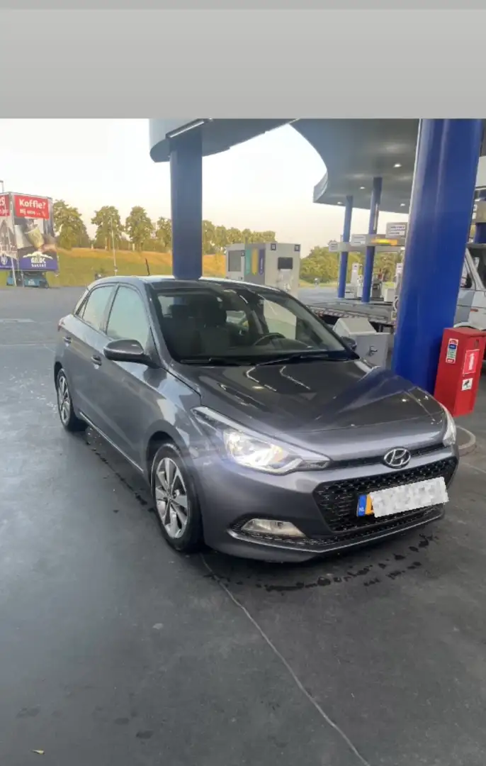 Hyundai i20 1.2 HP i-Motion Grijs - 2