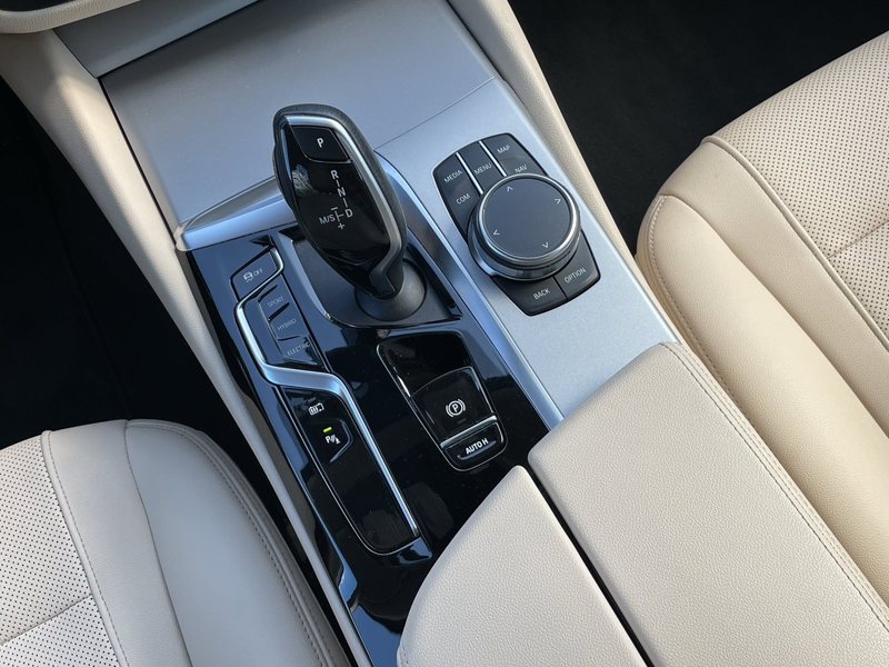 BMW 530 e Touring | Live Cockpit Prof. | DAB | Leder | Spi — photo 11