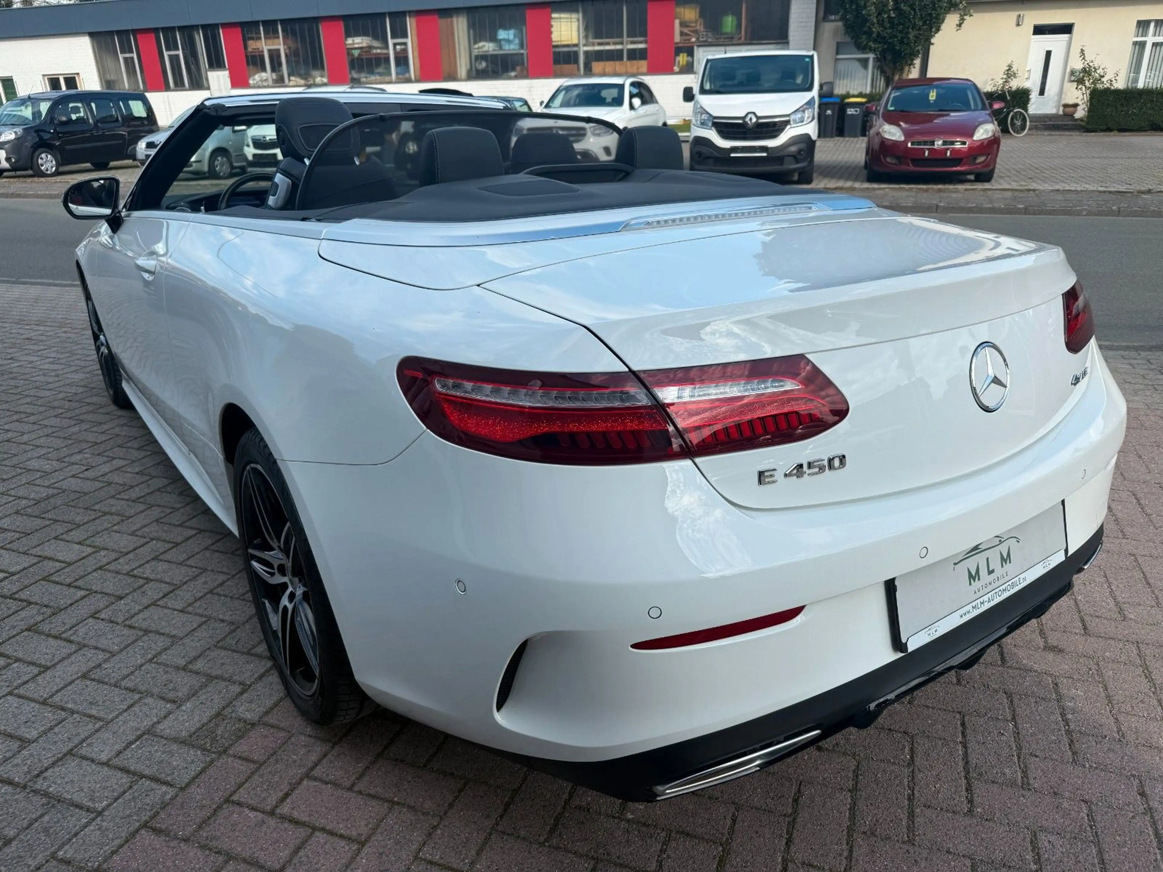 Mercedes-Benz E 450 Cabrio E 450 4Matic AMG — photo 11