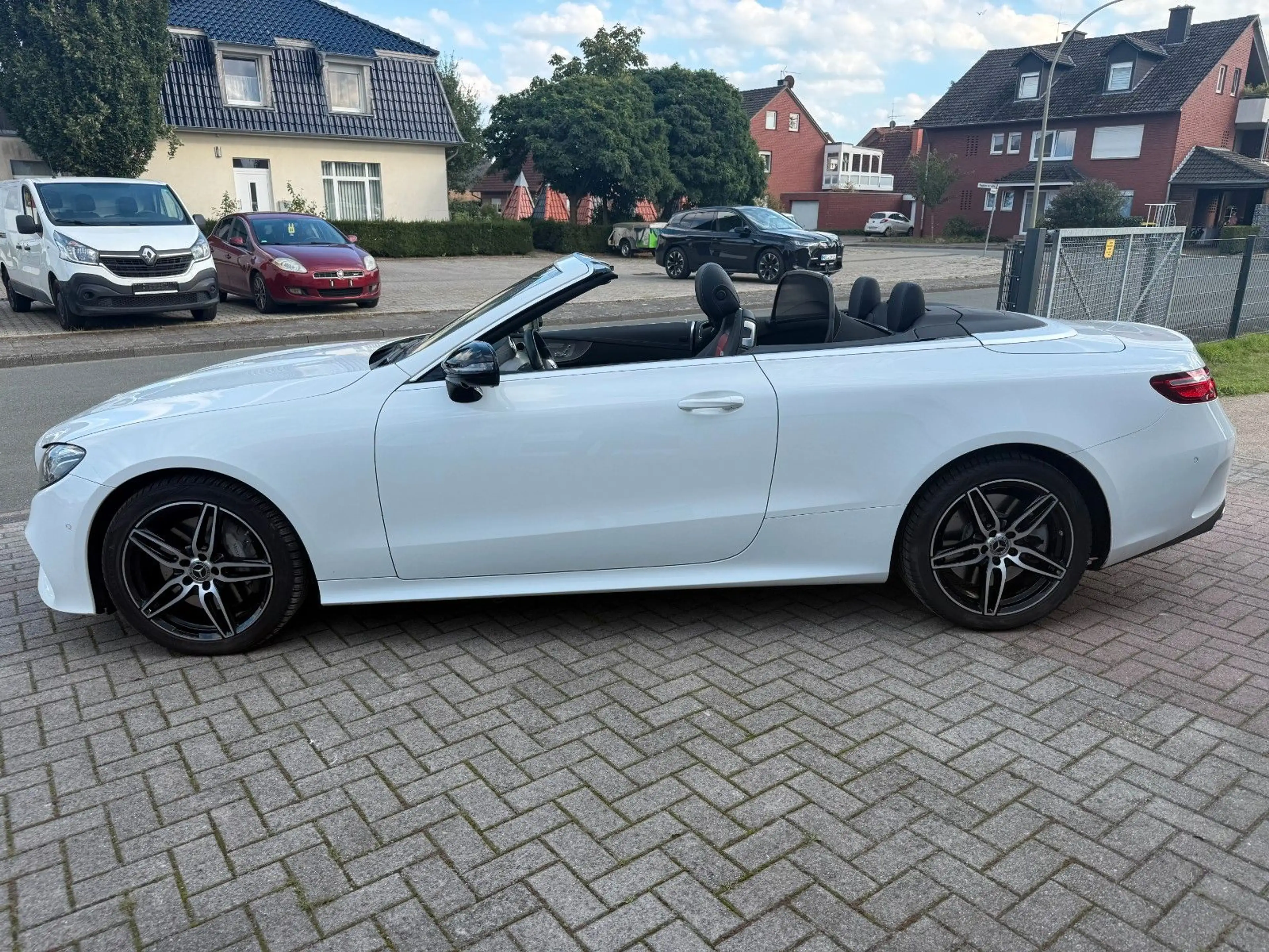 Mercedes-Benz E 450 Cabrio E 450 4Matic AMG — photo 12