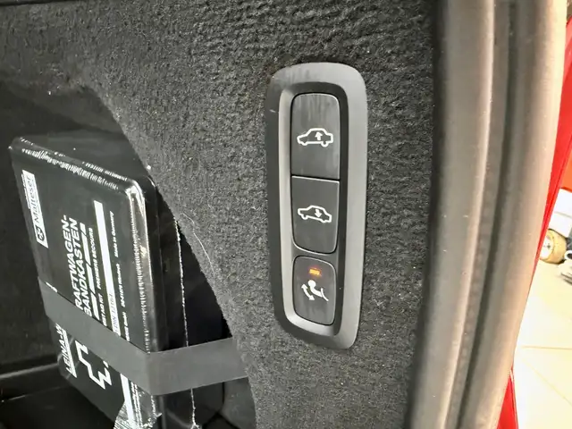 Volvo XC90 view 23