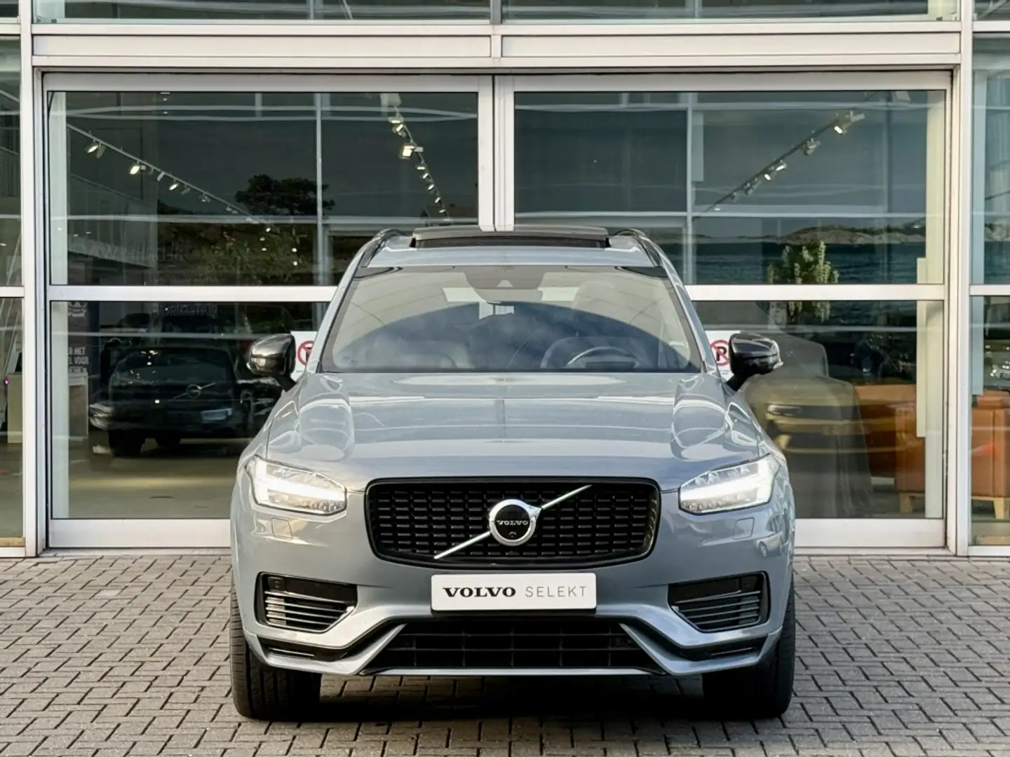 Volvo XC90 T8 390PK Recharge R-Design| Panodak| Adap.Cruise| Grau - 2