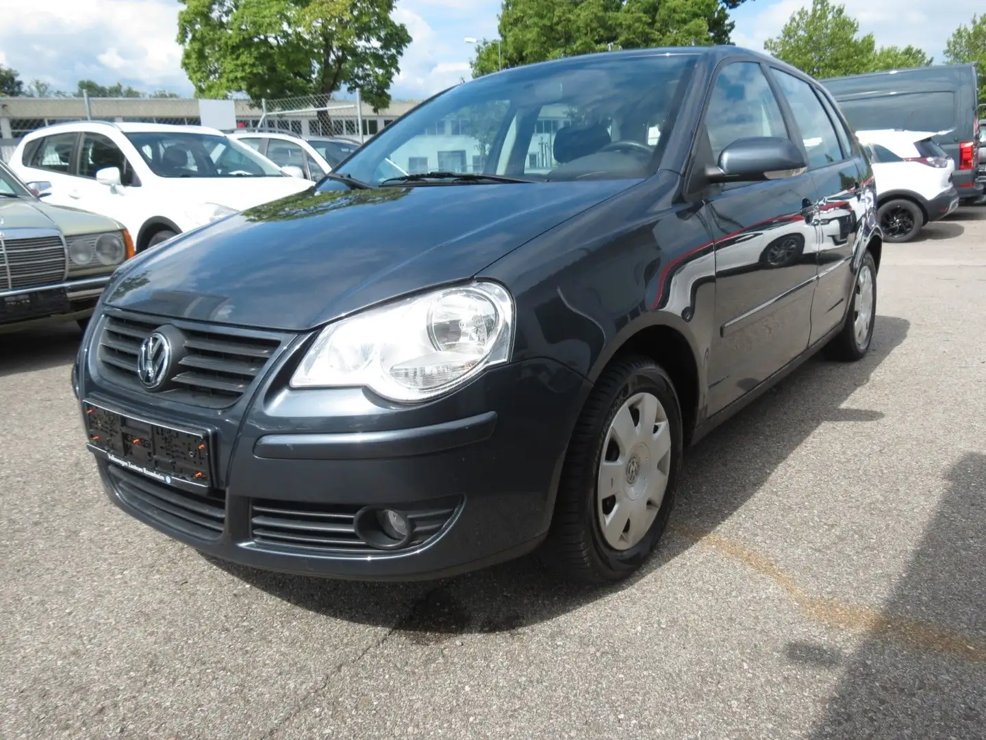 Volkswagen Polo IV Comfortline *TÜV neu, Navi, Scheckheft* Grigio - 1