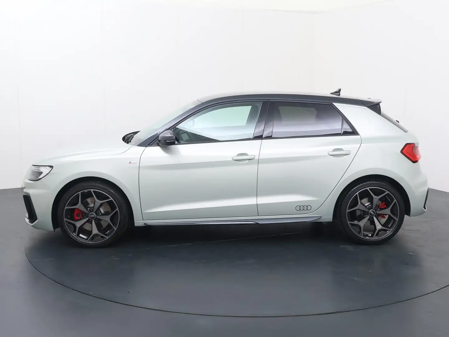 Audi A1 Sportback S line 40 TFSI | 207 PK | Sonos premium Gris - 2