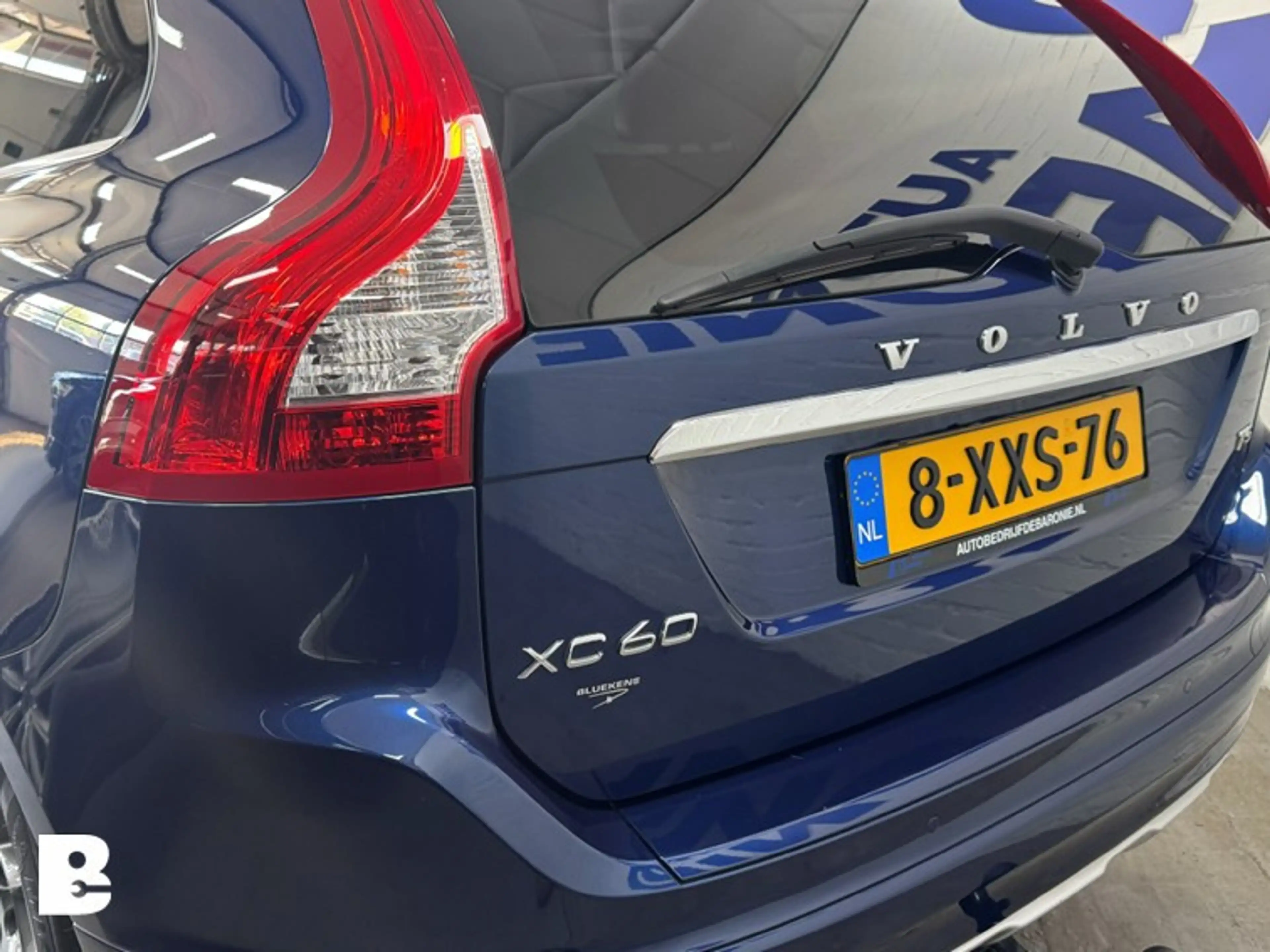 Volvo XC60 2.0 T5 FWD Ocean Race, dealer onderhouden — photo 14