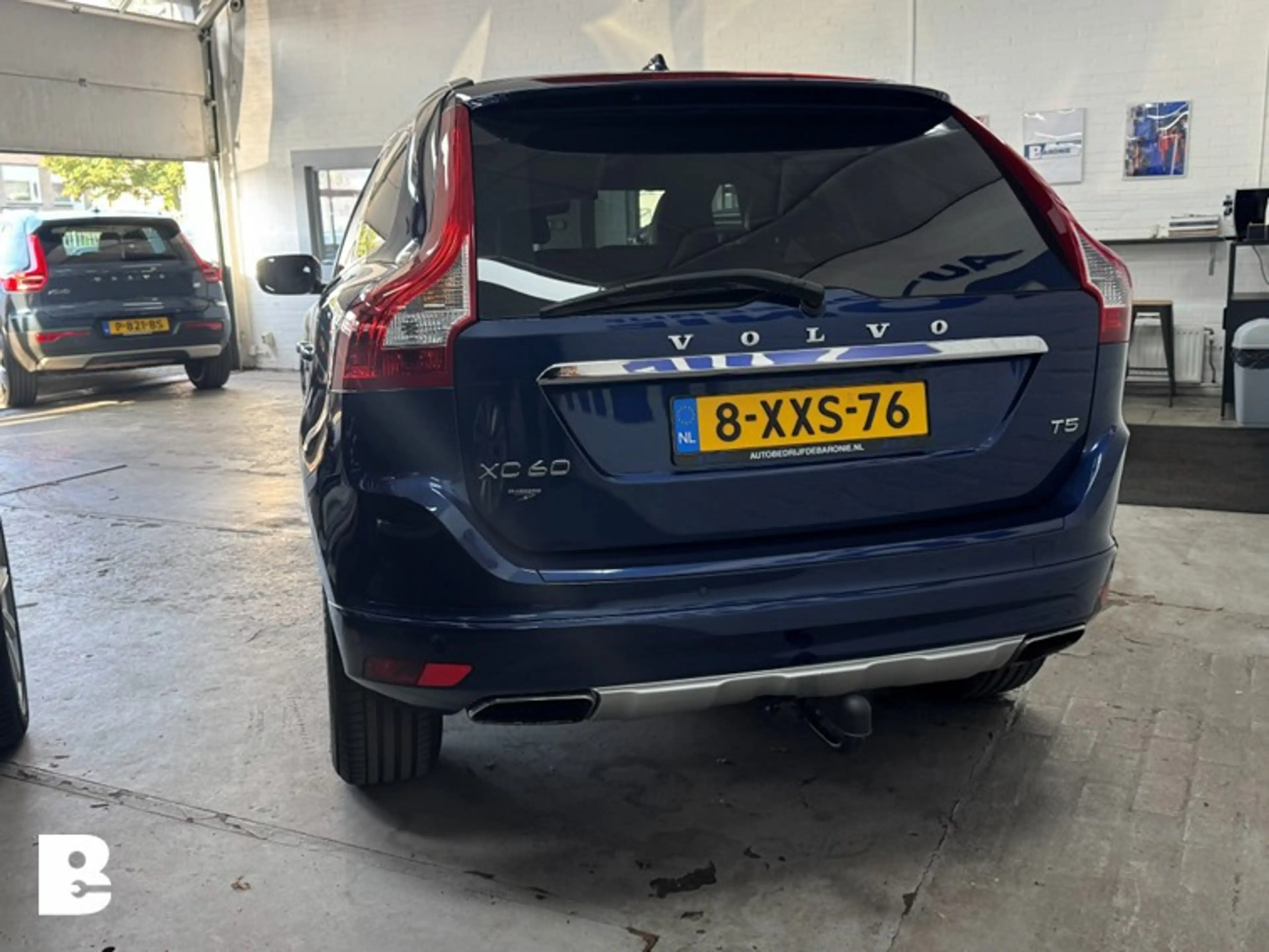 Volvo XC60 2.0 T5 FWD Ocean Race, dealer onderhouden — photo 9