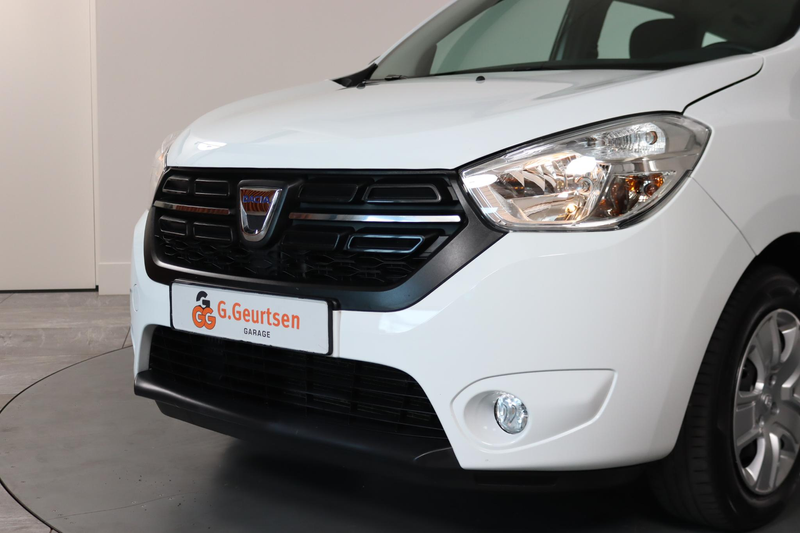 Dacia Lodgy 1.3 TCe Comfort 7-Persoons Cruise Control, Navigat — photo 12