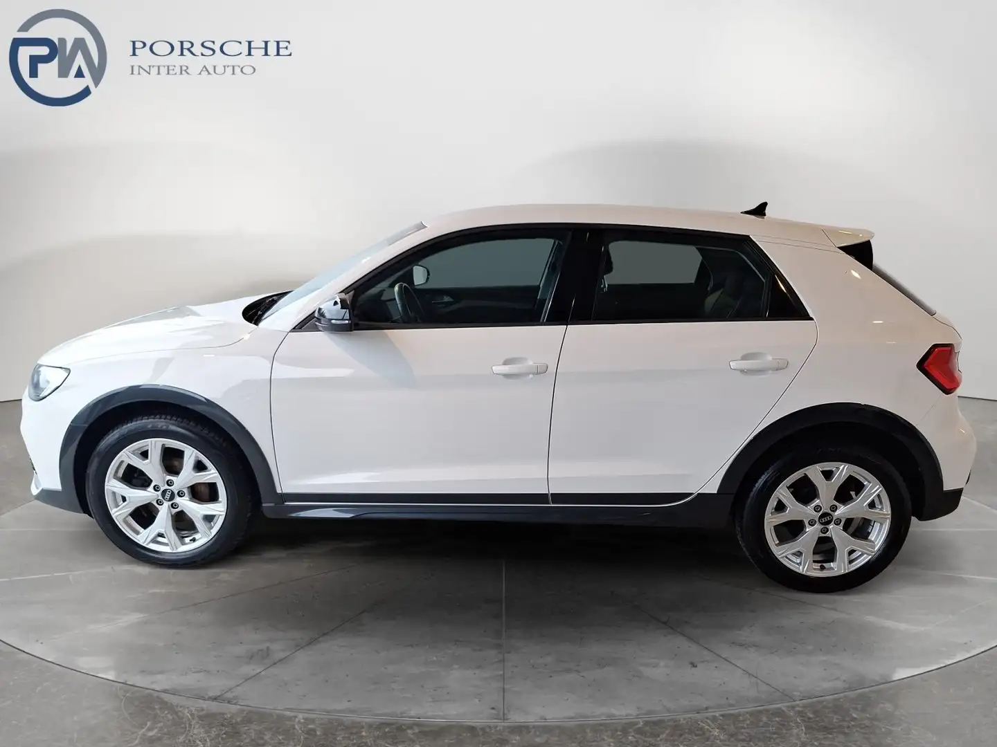Audi A1 25 TFSI intense Weiß - 2