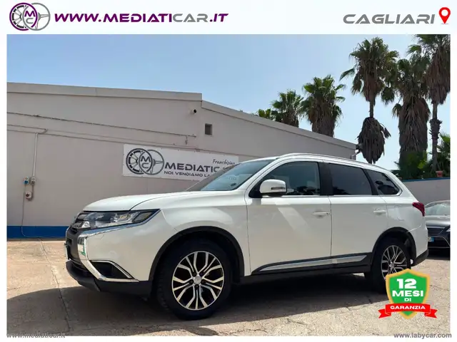 Mitsubishi Outlander 2.2 DI-D 4WD Inst. Pl. SDA 7p.