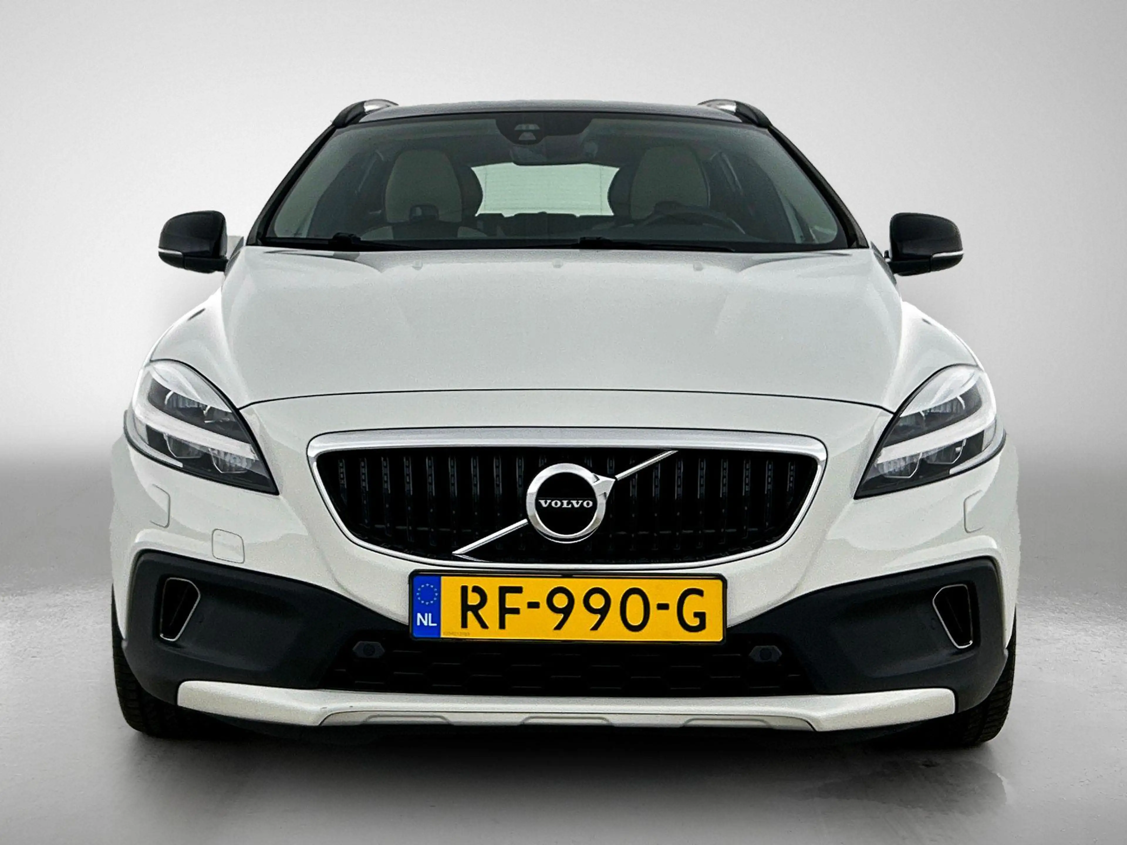Volvo V40 Cross Country 1.5 T3 Nordic+ — photo 5