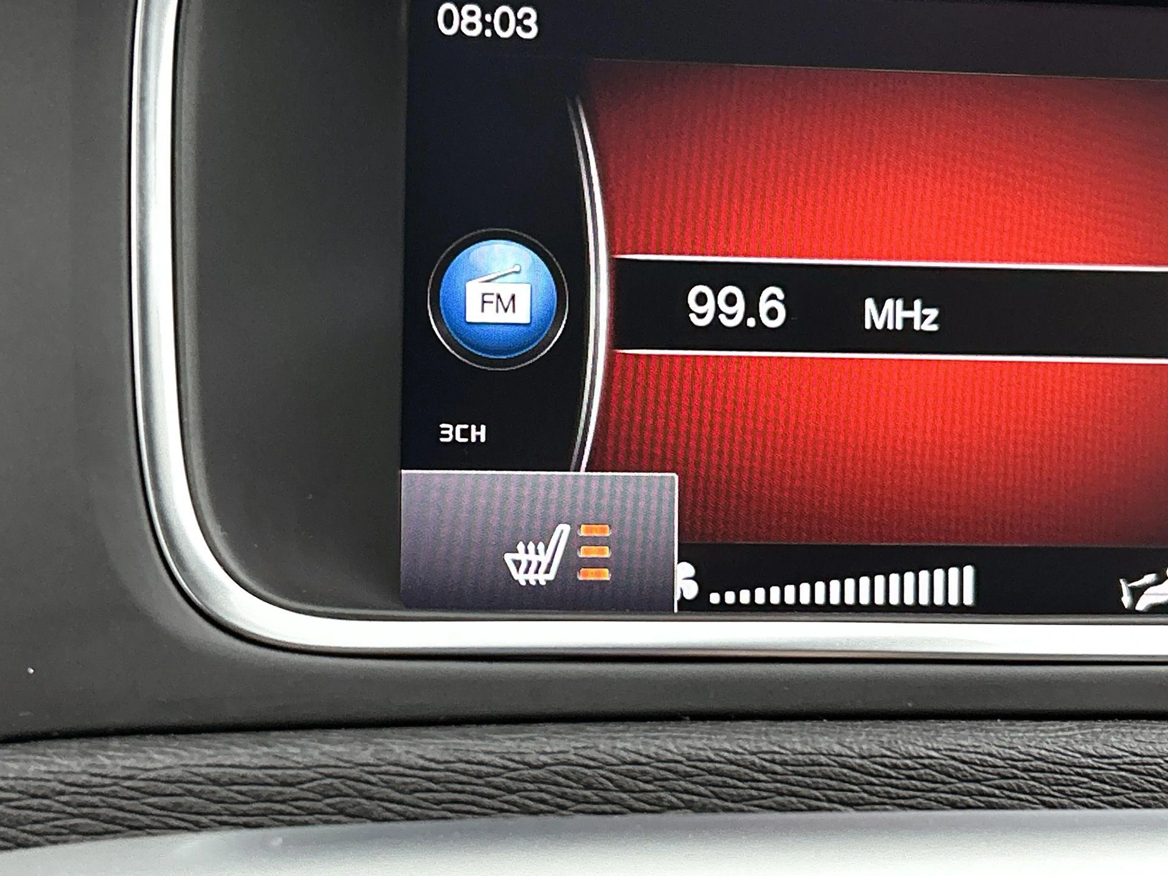 Volvo V40 Cross Country 1.5 T3 Nordic+ — photo 8