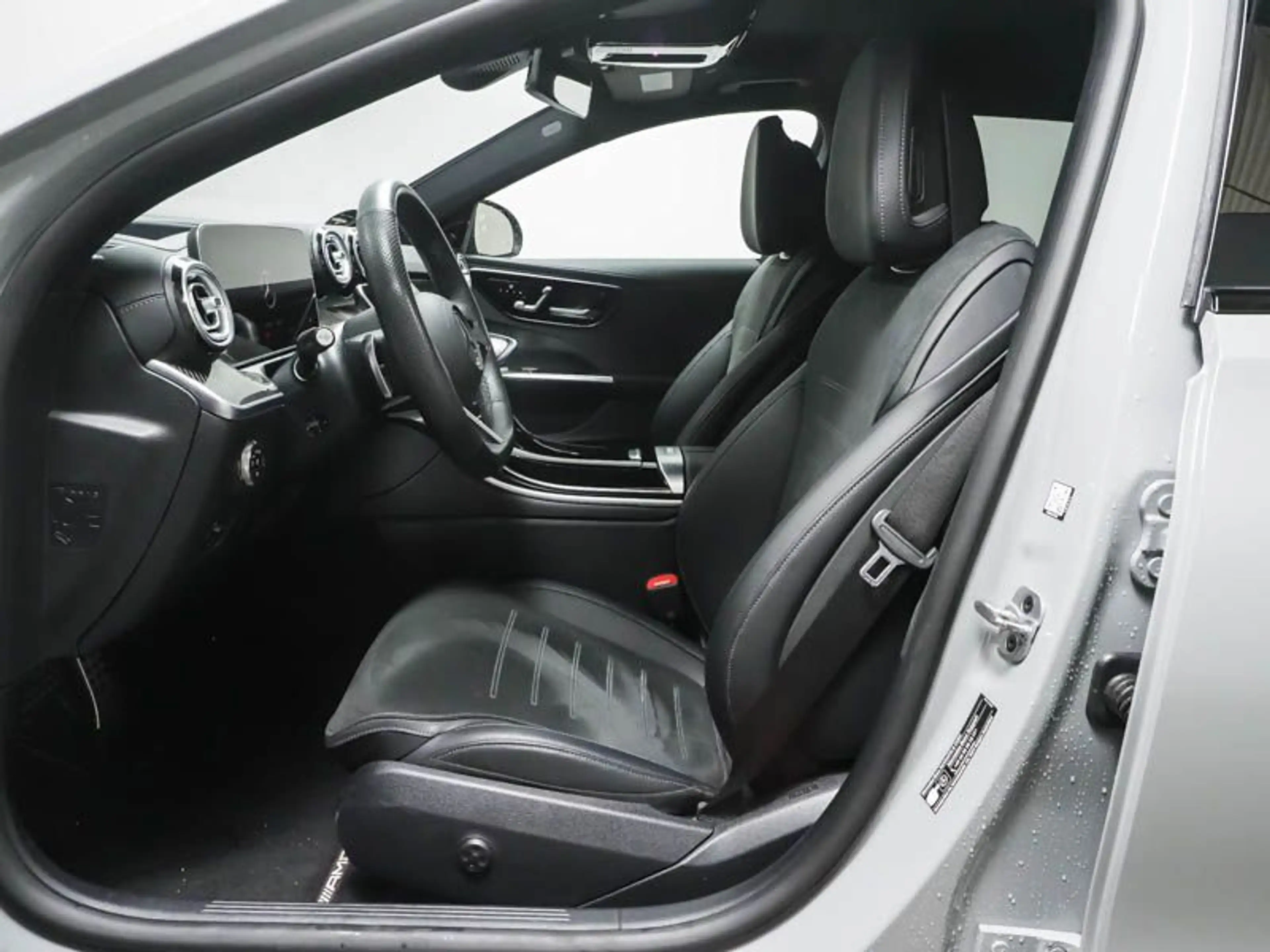 Mercedes-Benz C 300 de T AMG PREMIUM PLUS PANO SD HUD AHK — photo 6