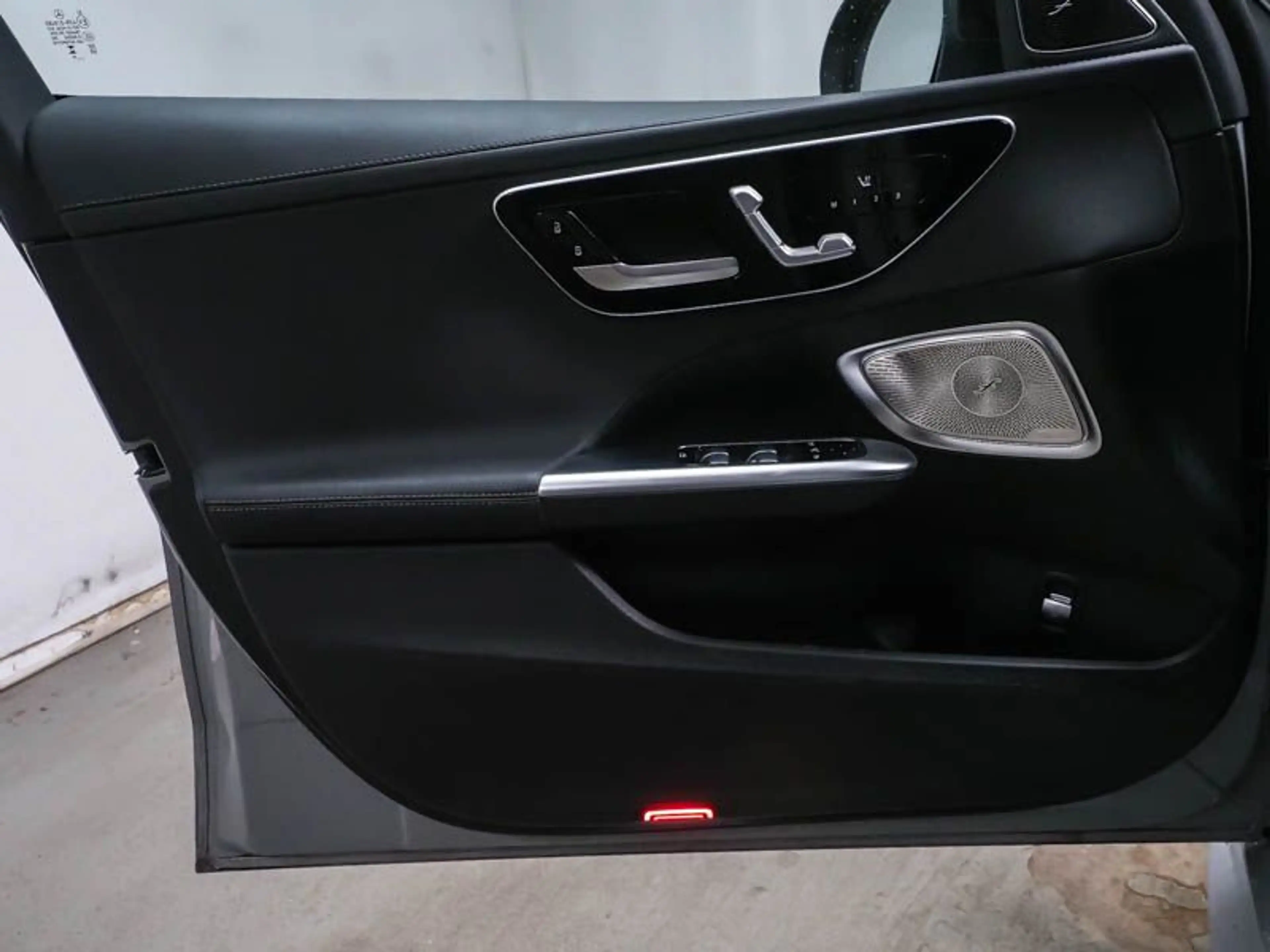 Mercedes-Benz C 300 de T AMG PREMIUM PLUS PANO SD HUD AHK — photo 10
