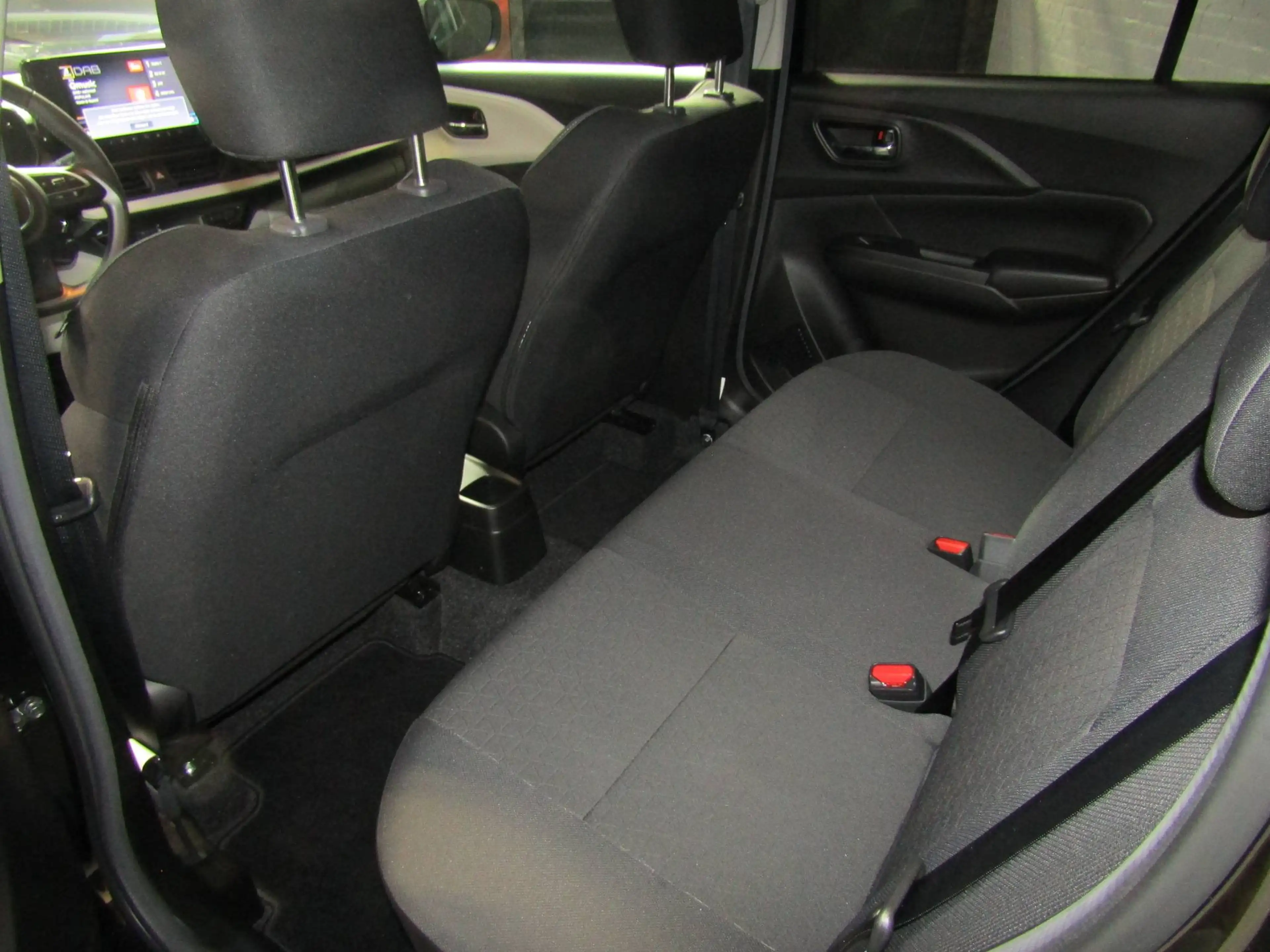 Suzuki Swift GL+ CVT — photo 13