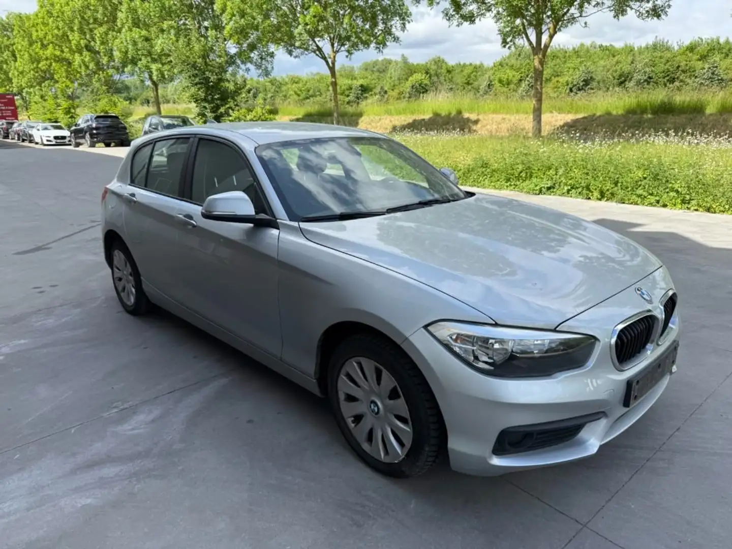 BMW 114 d Gris - 2
