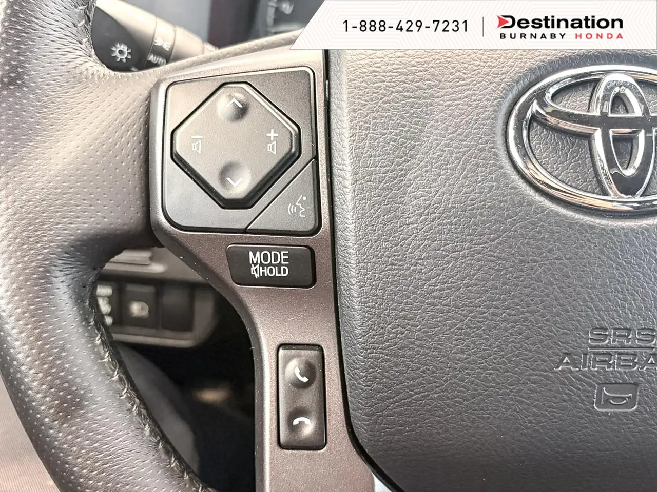 Toyota Tacoma снимка Toyota Tacoma