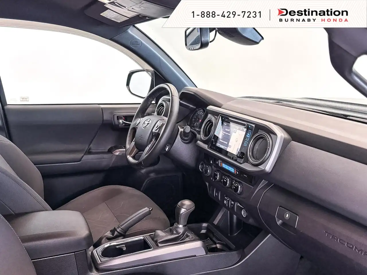 Toyota Tacoma снимка Toyota Tacoma