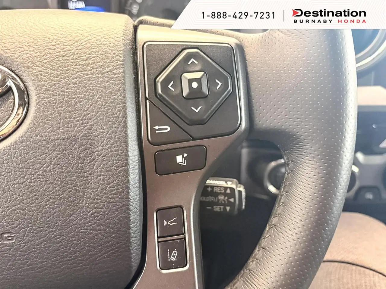 Toyota Tacoma снимка Toyota Tacoma