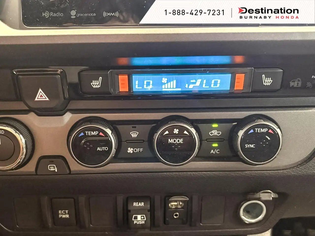 Toyota Tacoma снимка Toyota Tacoma