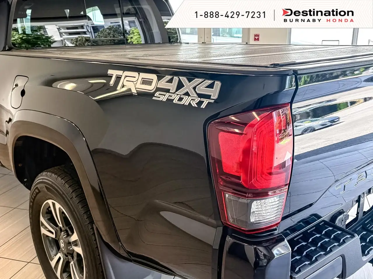 Toyota Tacoma снимка Toyota Tacoma
