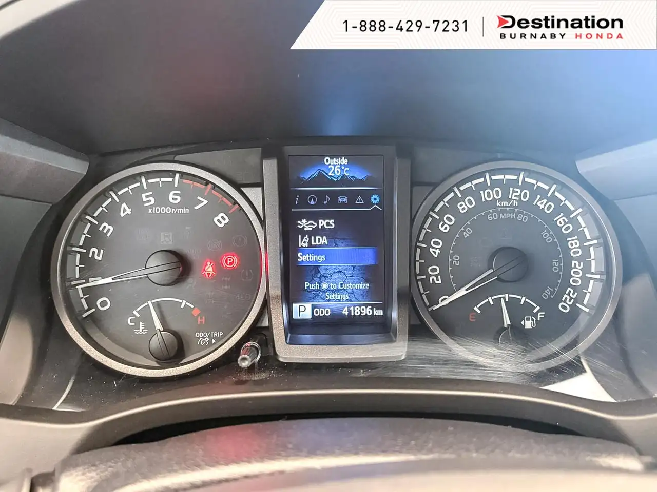 Toyota Tacoma снимка Toyota Tacoma