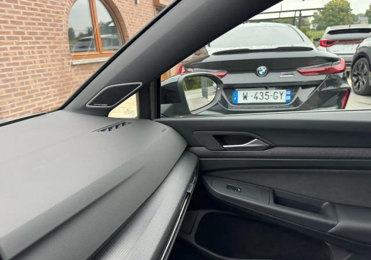 Volkswagen Golf GTI — photo 12