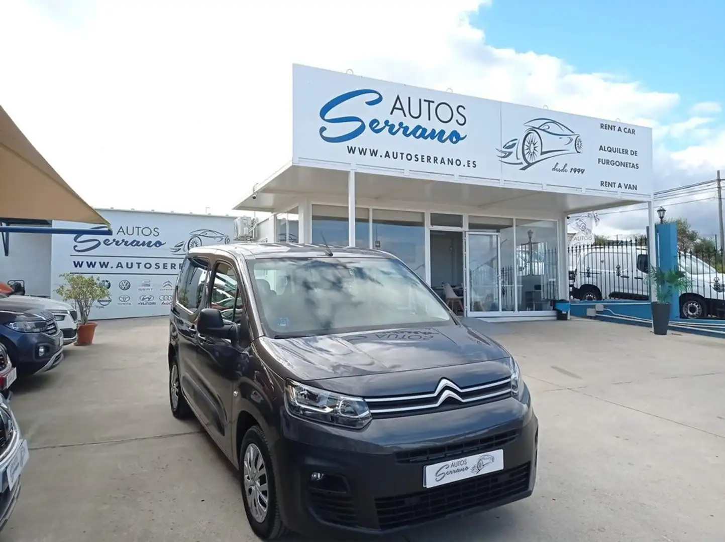 Citroen Berlingo Talla M ë- 50kwh LIVE PACK 136CV Gris - 2