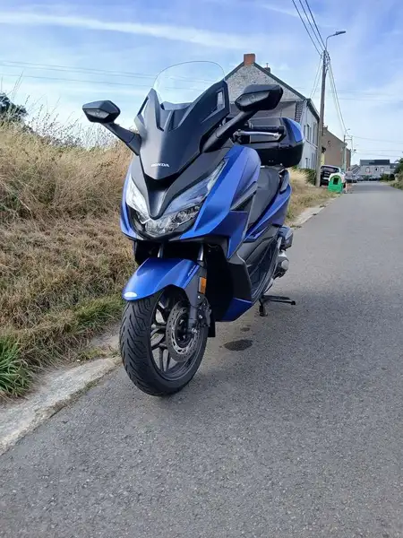 Honda Forza 125 - foto 4