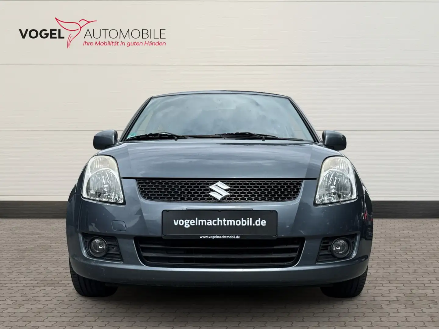 Suzuki Swift Lim. Club (5-trg.) Facelift Gris - 2