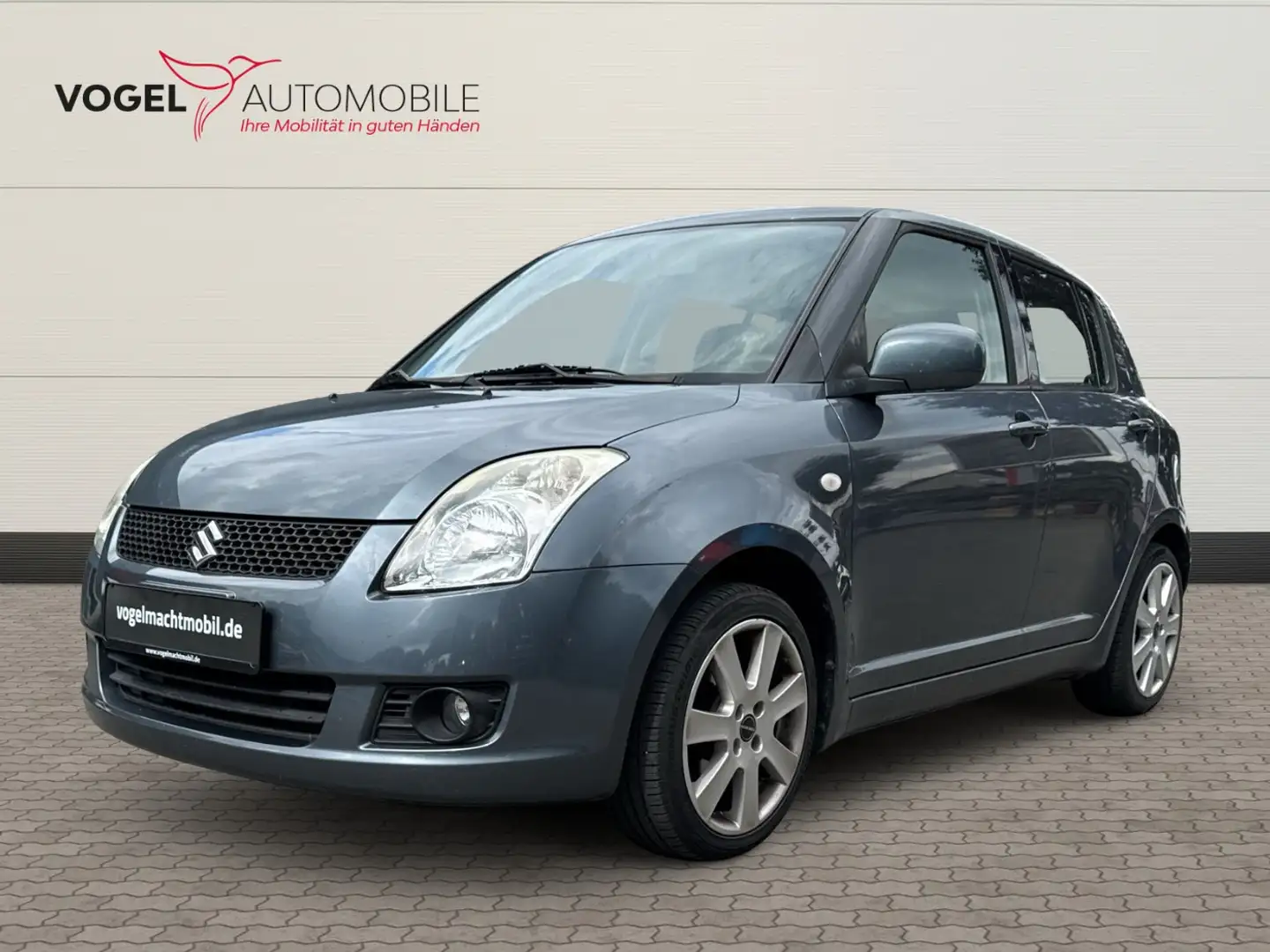 Suzuki Swift Lim. Club (5-trg.) Facelift Gris - 1