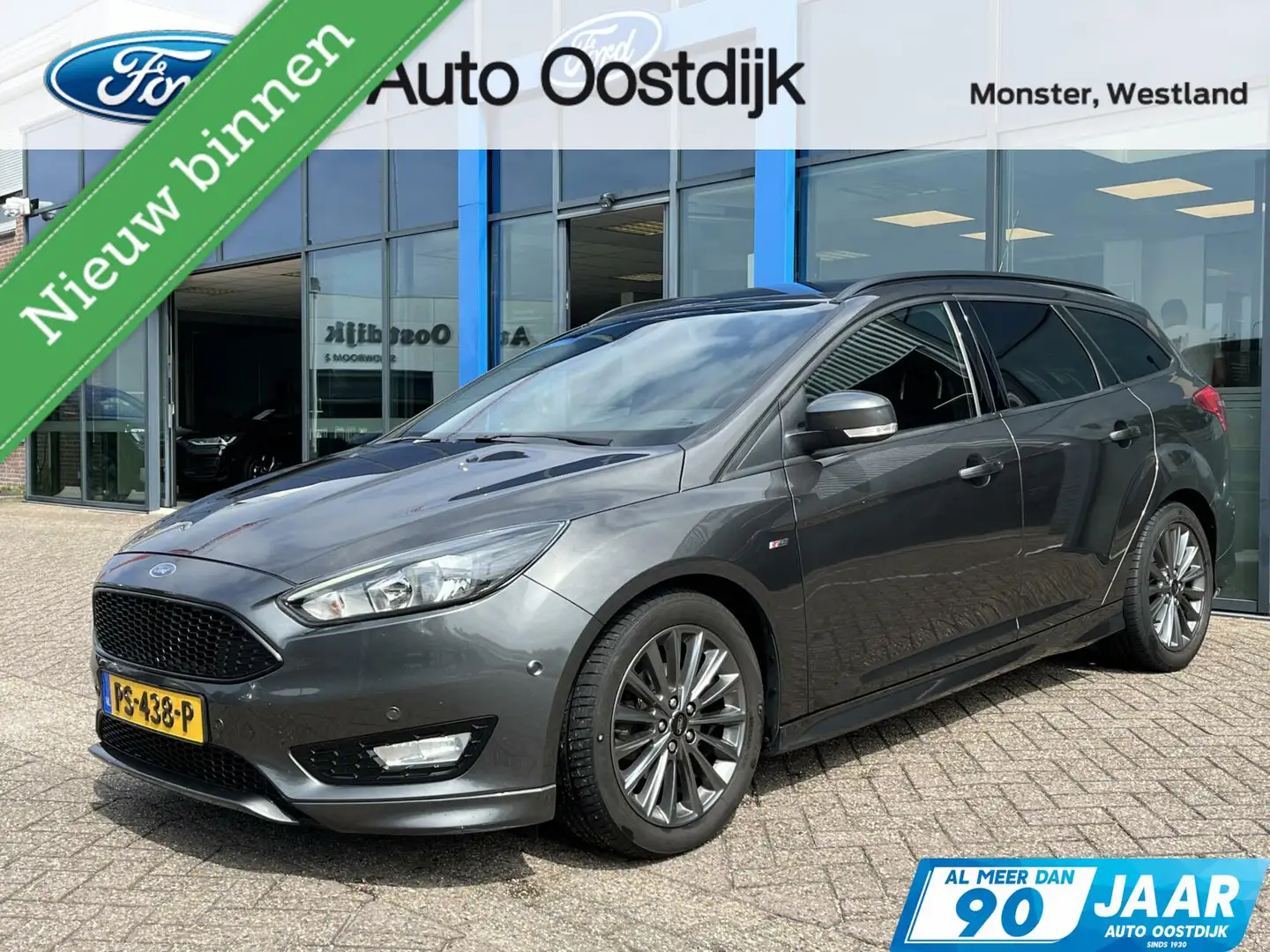 Ford Focus Wagon 1.0 ST-Line 125PK Cruise Navi Climate Parkee Grijs - 1