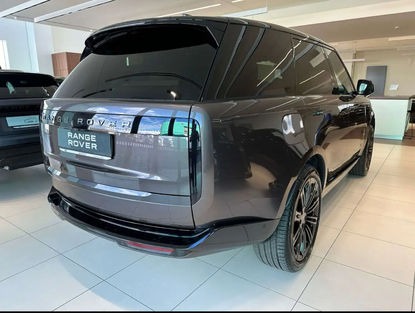 Land Rover Range Rover Lwb 3.0d i6 mhev Autobiography awd 350cv auto - 2