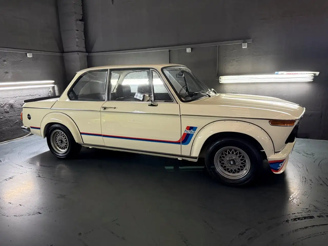 BMW 2002 TURBO, foto 2