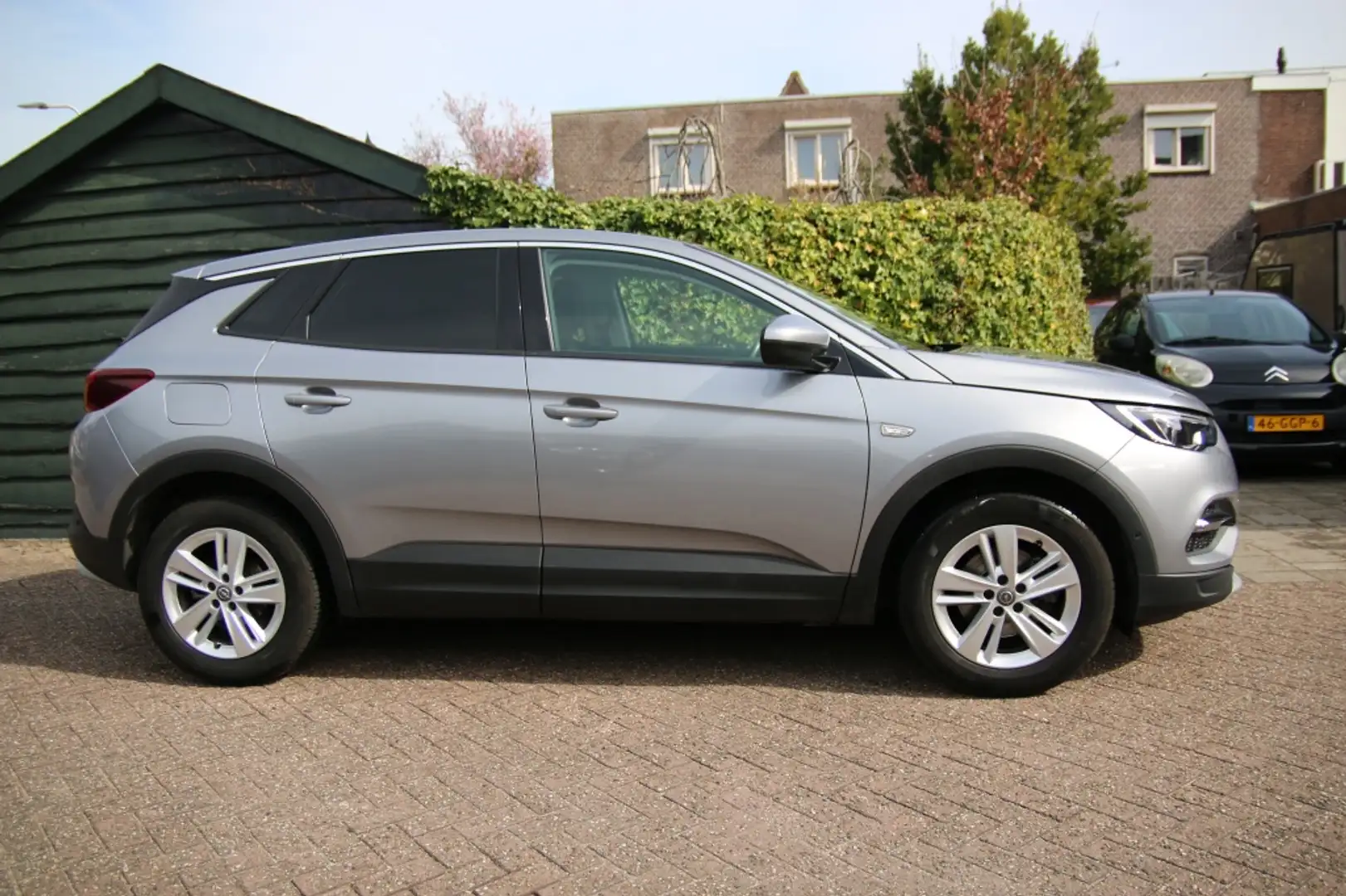 Opel Grandland X 1.2 Turbo Bus. Ex. | Apple carplay | Camera achter Grijs - 2