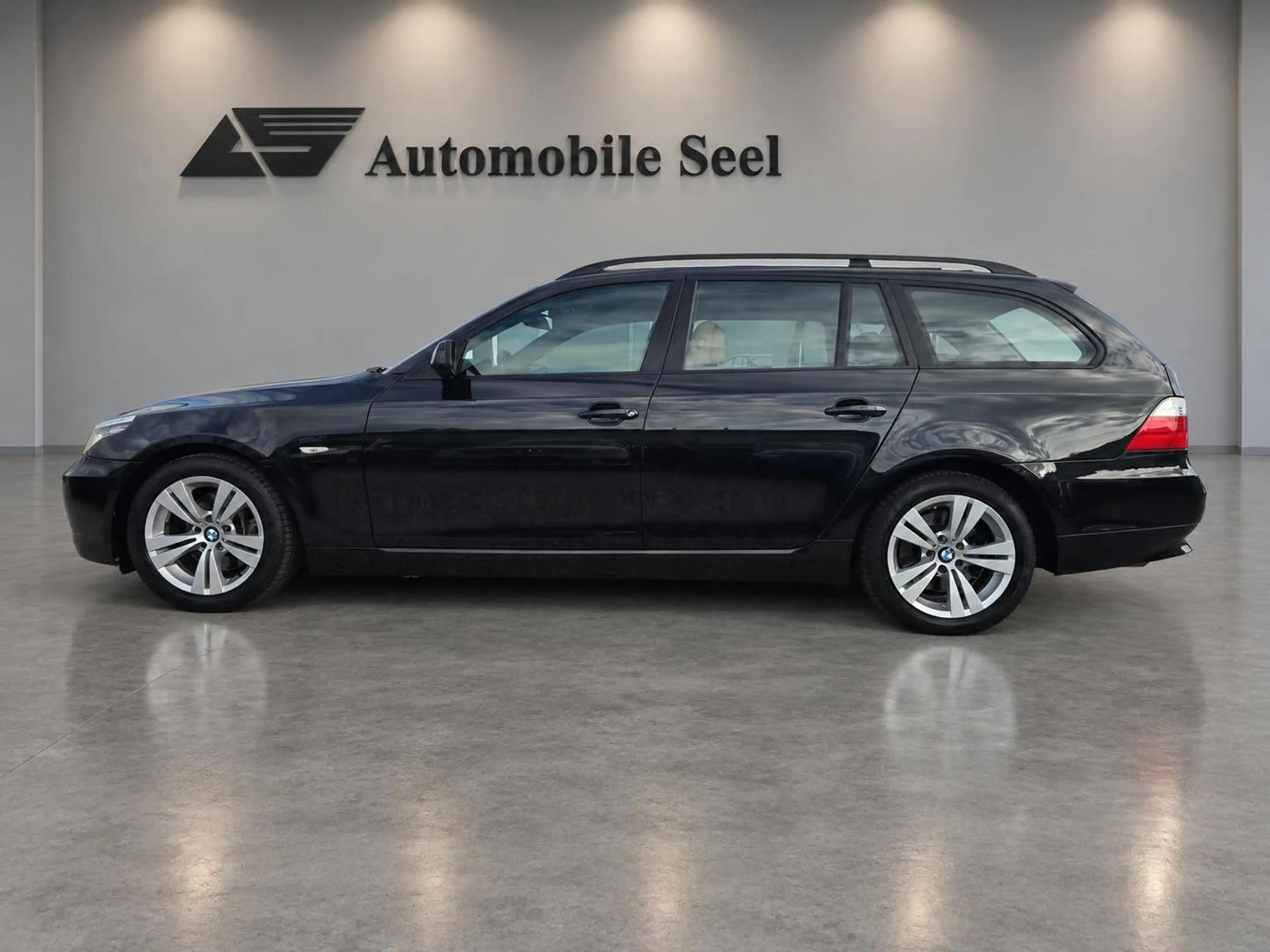 BMW 530 d Touring Edition Lifestyle*Navi*Leder*Xenon — photo 8