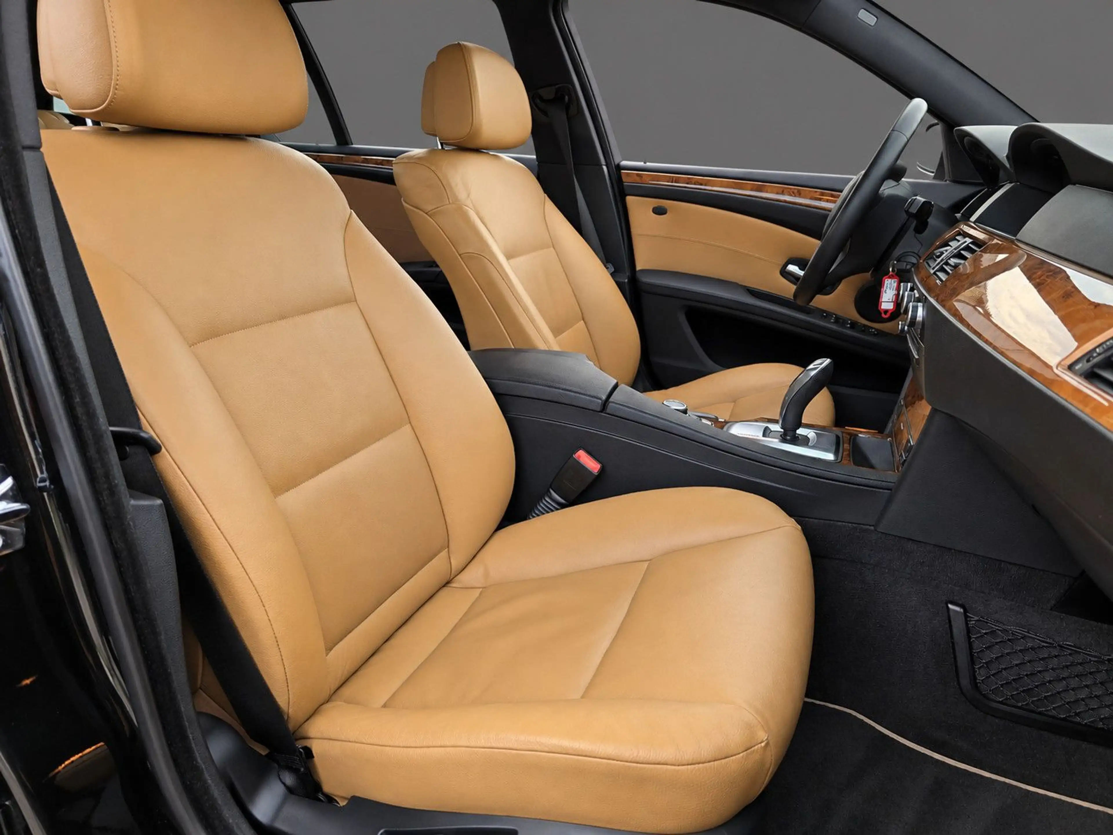 BMW 530 d Touring Edition Lifestyle*Navi*Leder*Xenon — photo 13