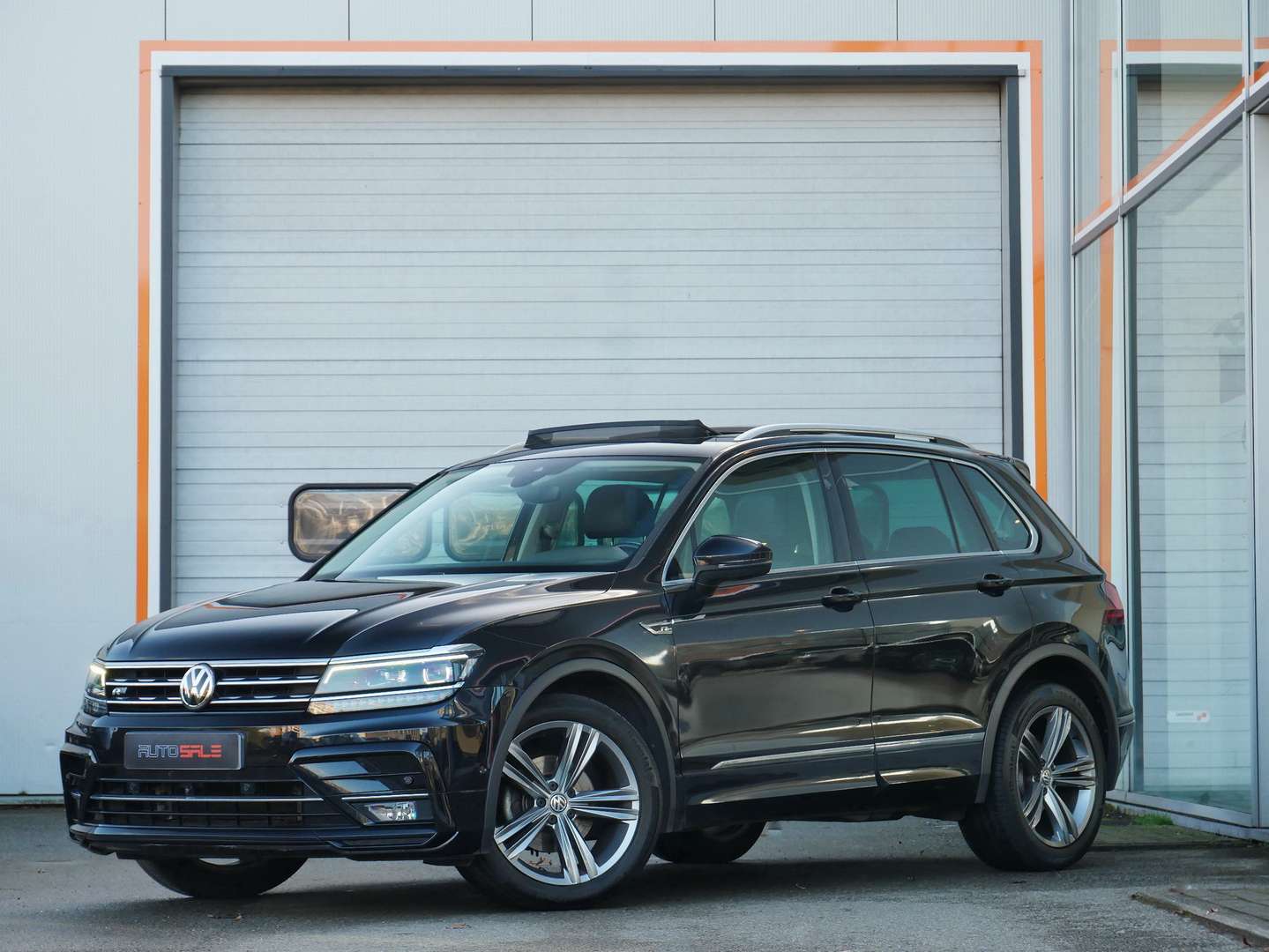 Volkswagen TIGUAN R-Line -  - Joinsteer - #1