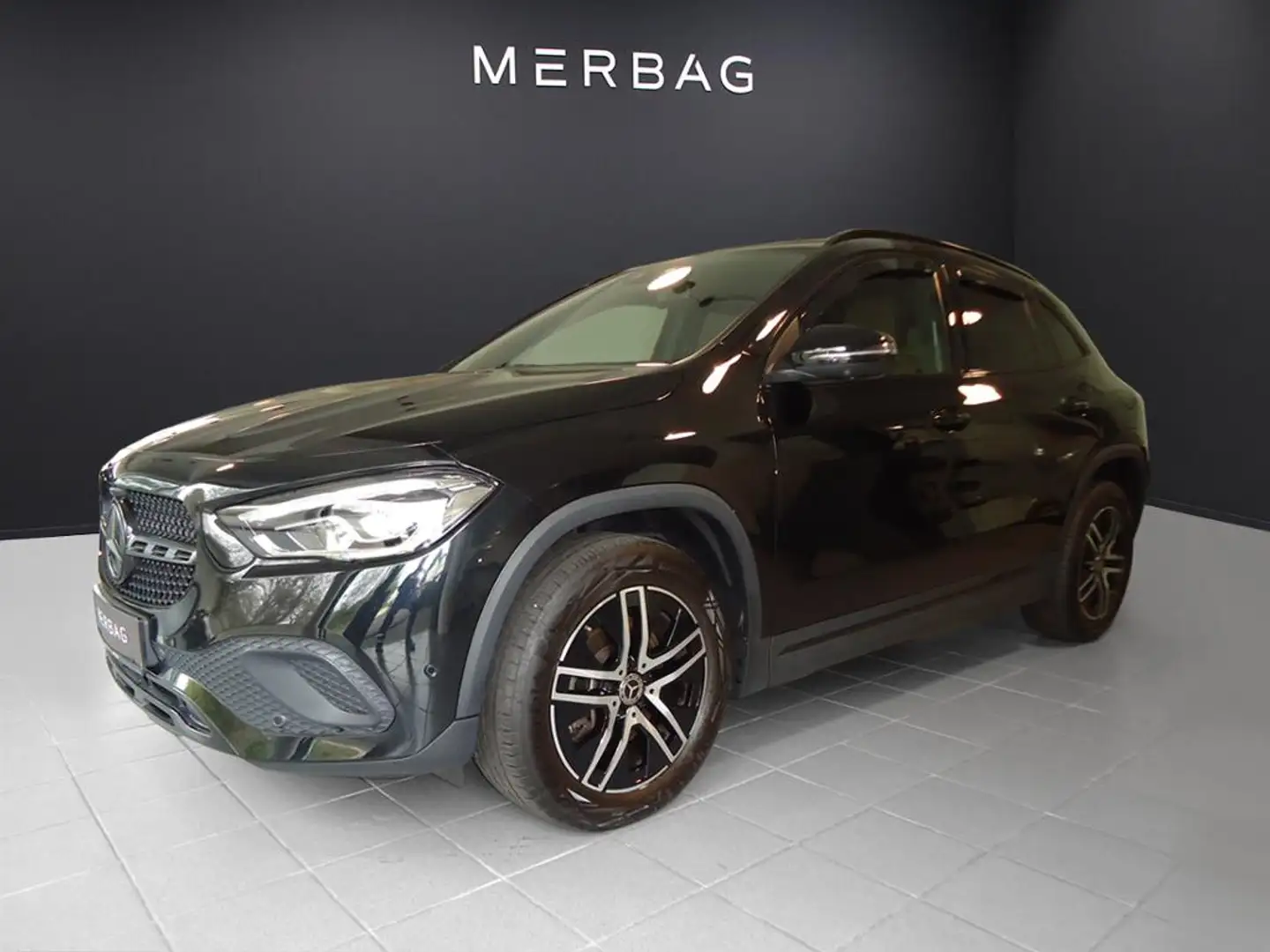 Mercedes-Benz GLA 220 d 4M Progressive Navi Standh 360°Kam LED Czarny - 2
