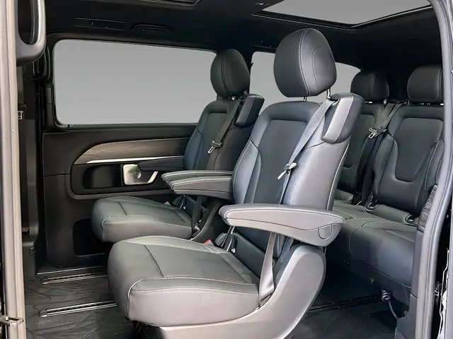 Mercedes-Benz V 300 view 9
