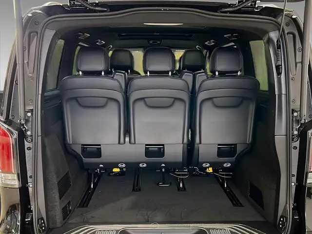 Mercedes-Benz V 300 view 6
