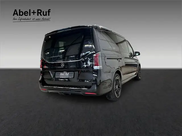 Mercedes-Benz V 300 view 5