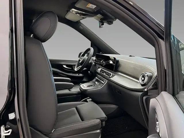 Mercedes-Benz V 300 view 14
