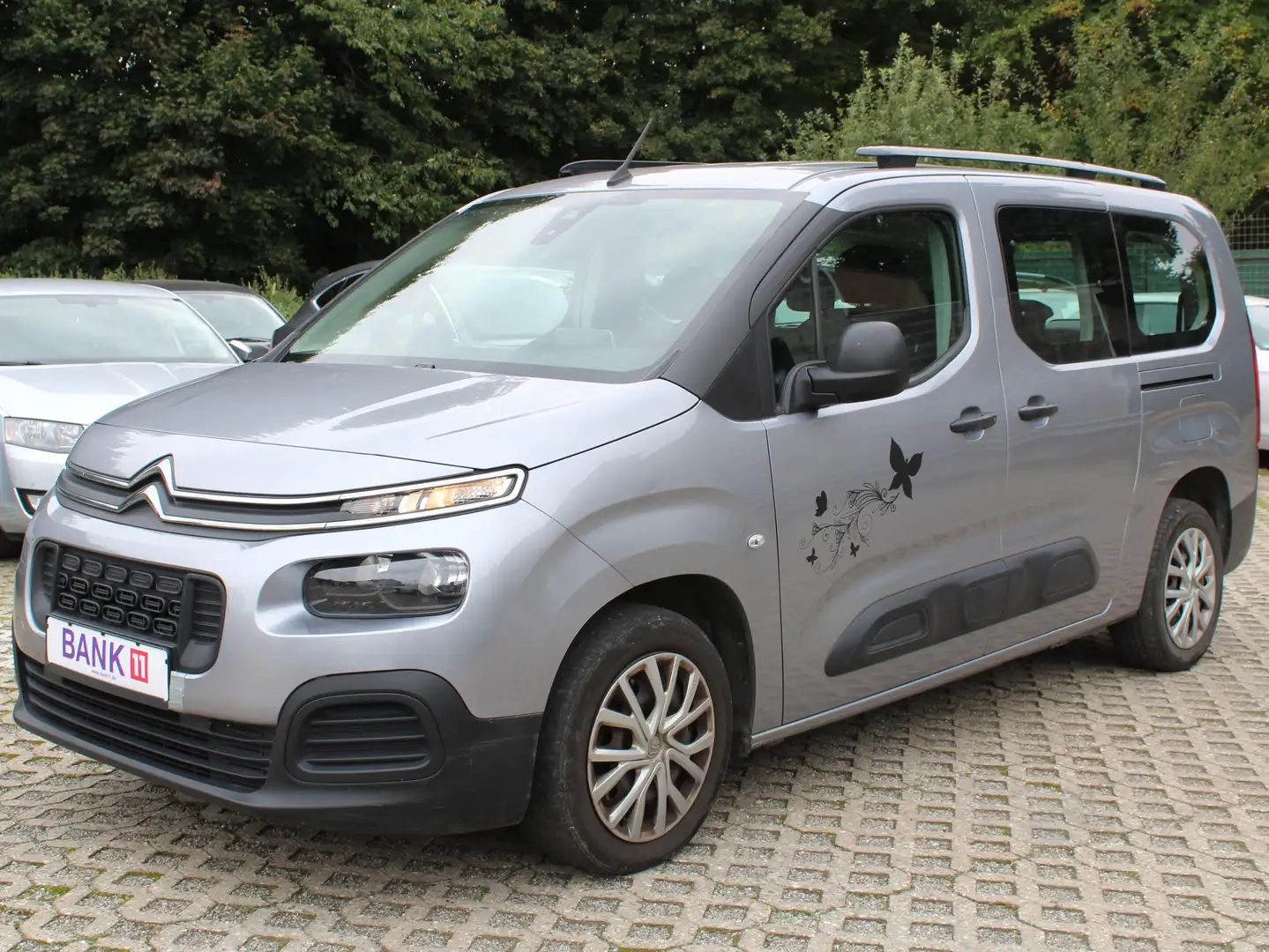 Citroen Berlingo Citroën Berlingo XL*1.HAND*EURO6d*7 SITZER*NAVI Grau - 1