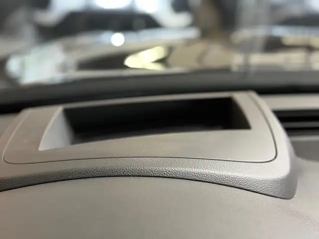 Audi A6 view 26