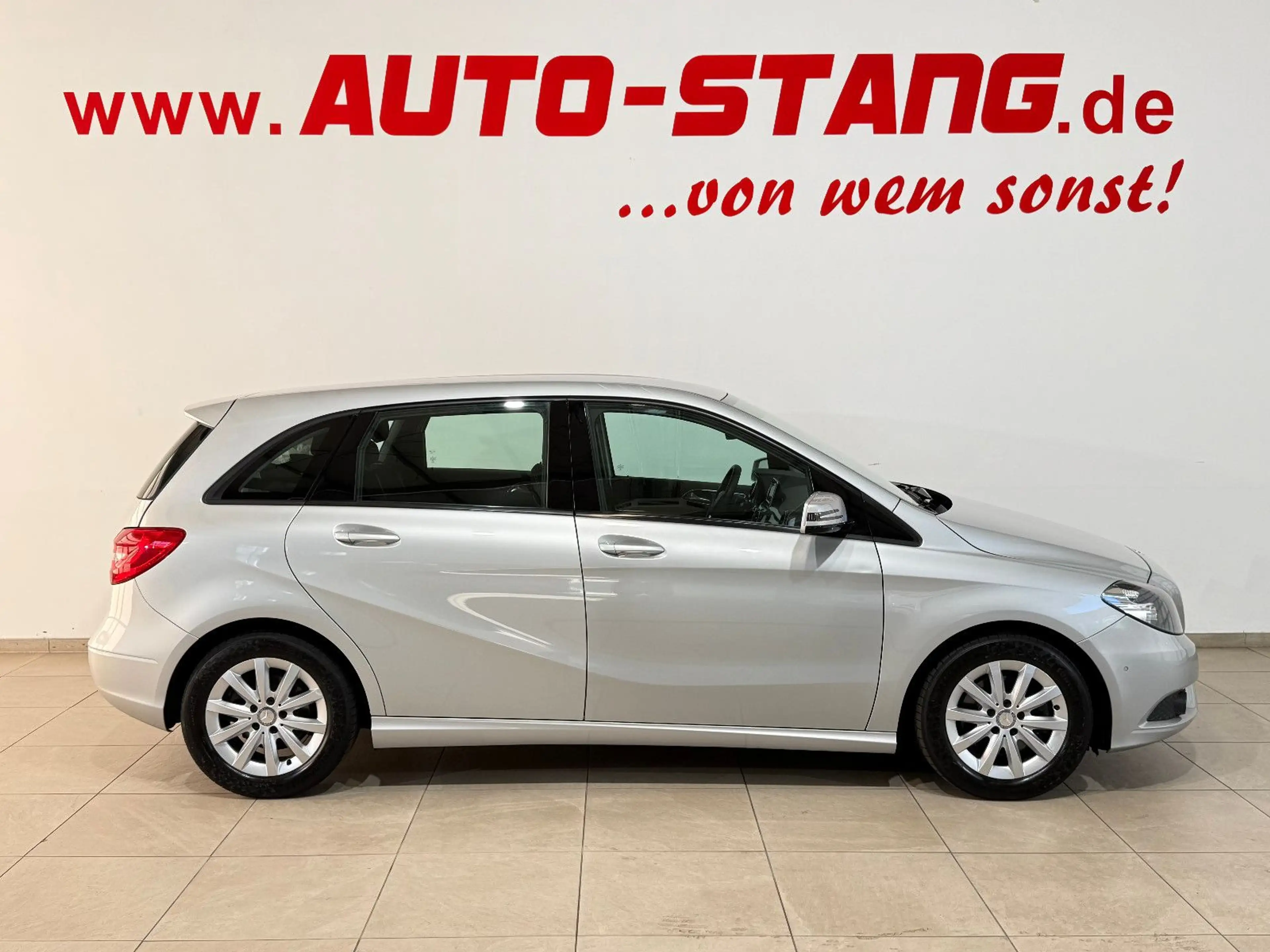 Mercedes-Benz B 200 *SCHECKHEFT+SR/WR+NAVI+TEMPOMAT+SENSOREN* — photo 5