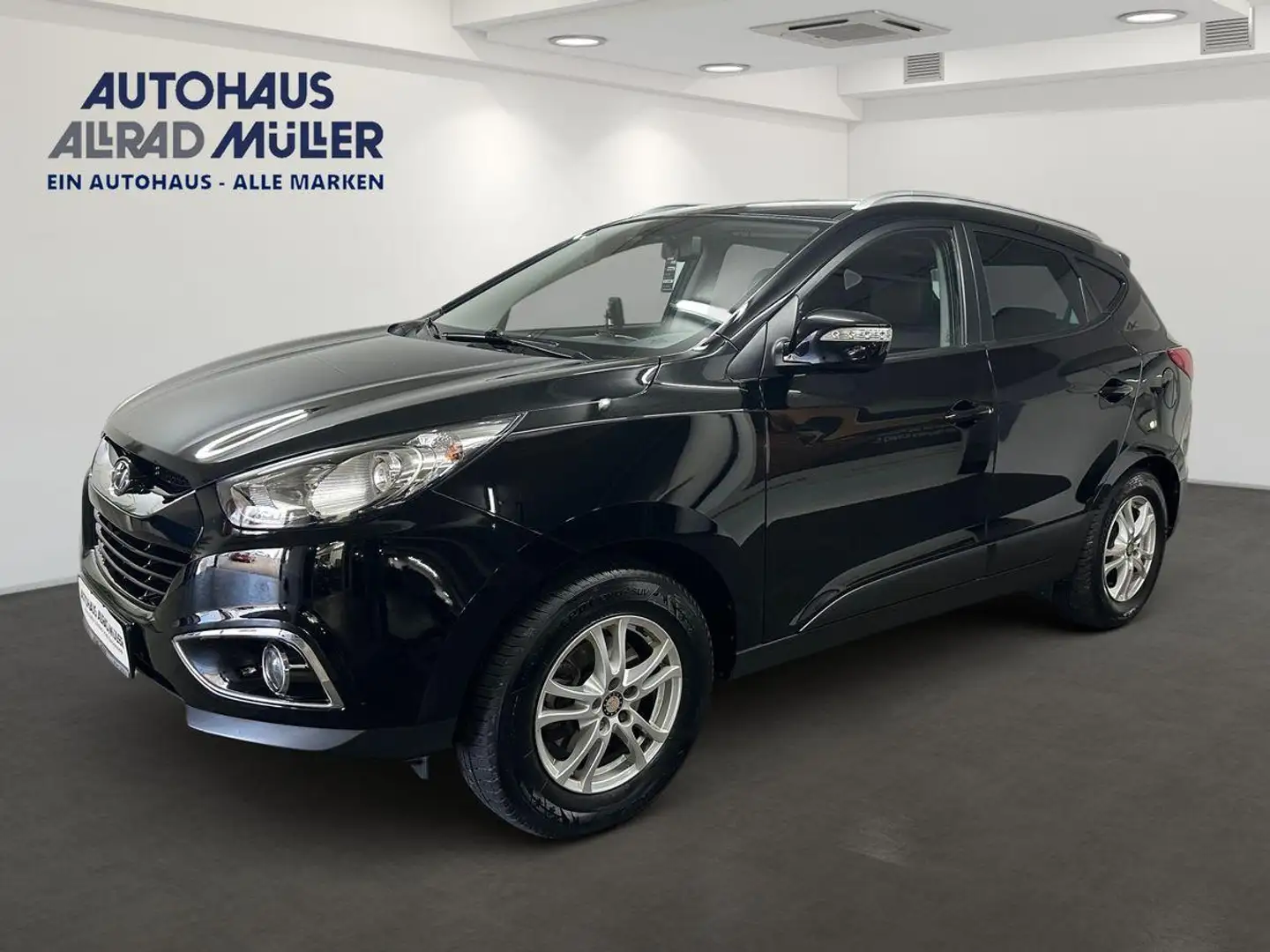 Hyundai iX35 2.0 CRDi Allrad+Sitzheiz+Kamera+VERMITTLUNG Schwarz - 1