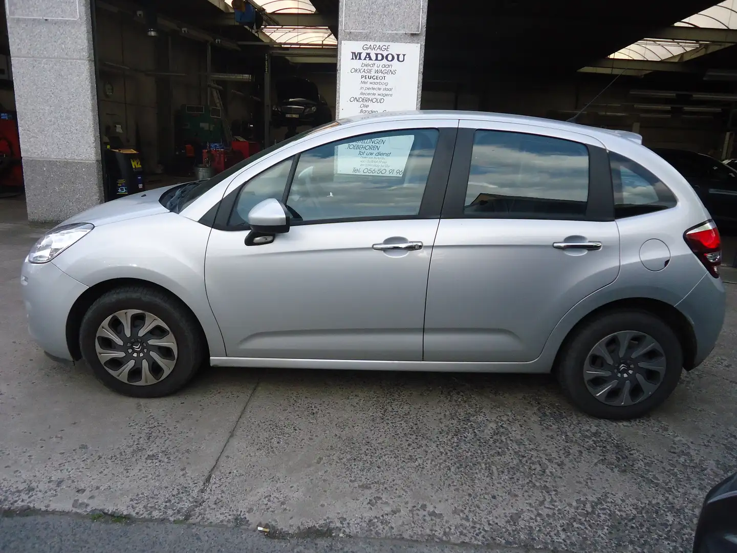 Citroen C3 1.2 PureTech Exclusive S Gris - 2