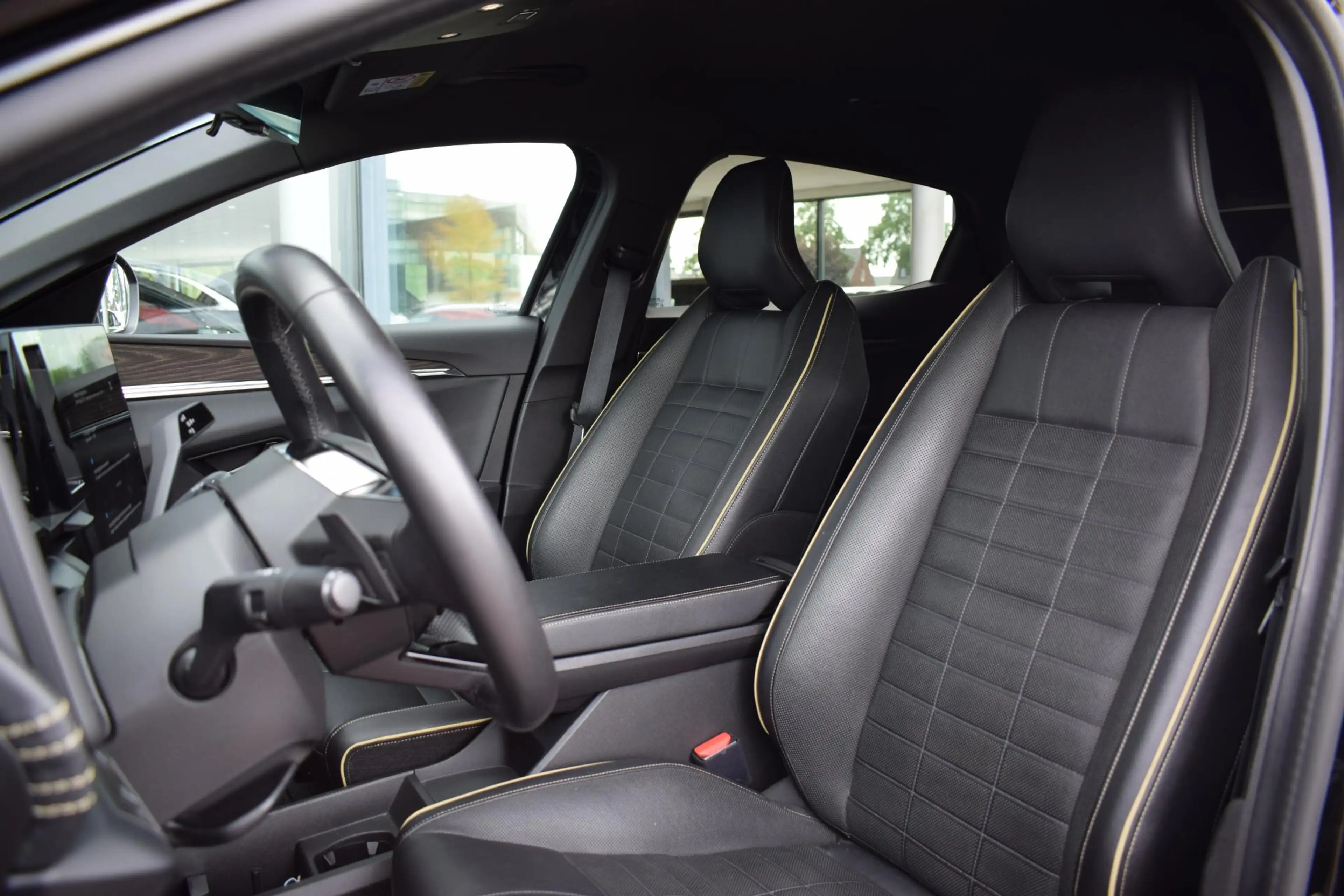 Renault Megane E-Tech EV60 Optimum Charge Iconic | Warmtepomp | Leer | 3 — photo 5