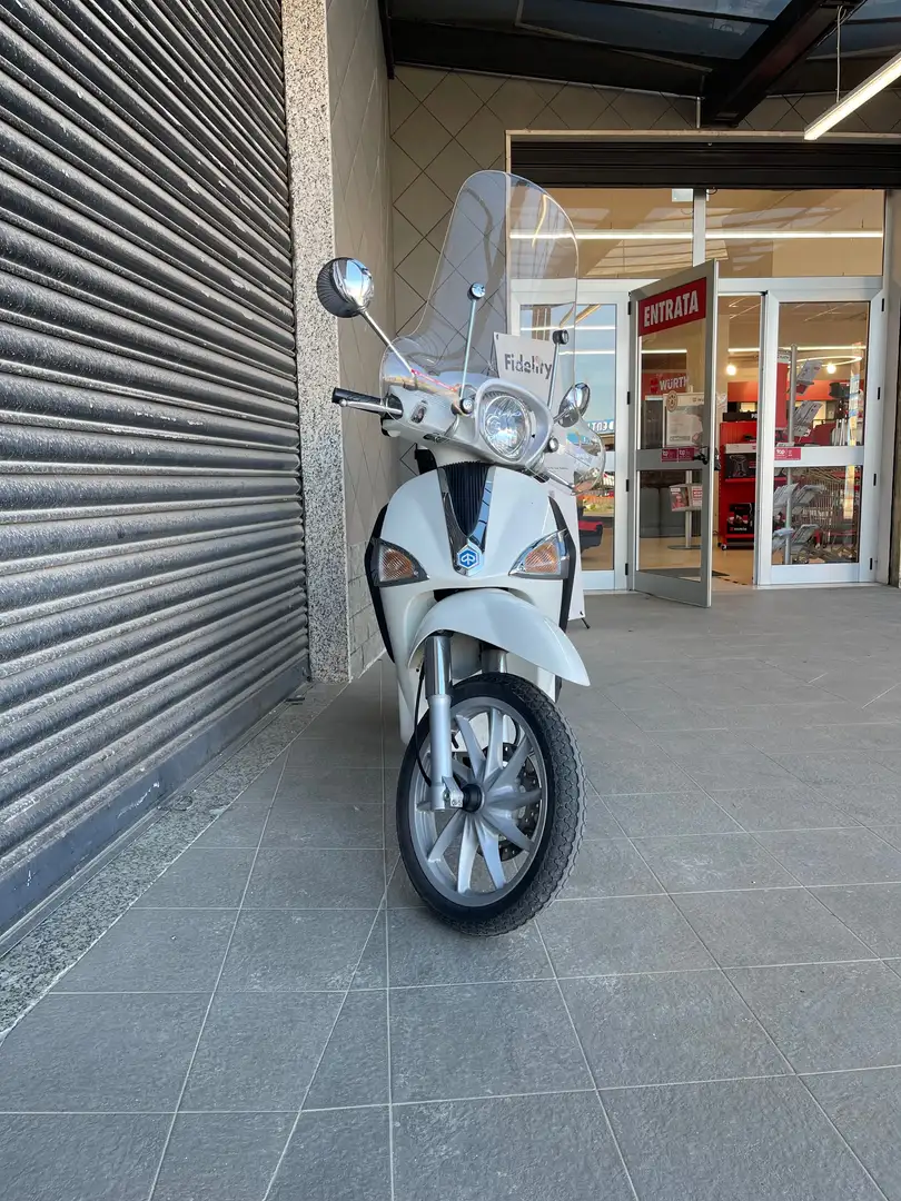 Piaggio Liberty 150 3v i.e. Alb - 2